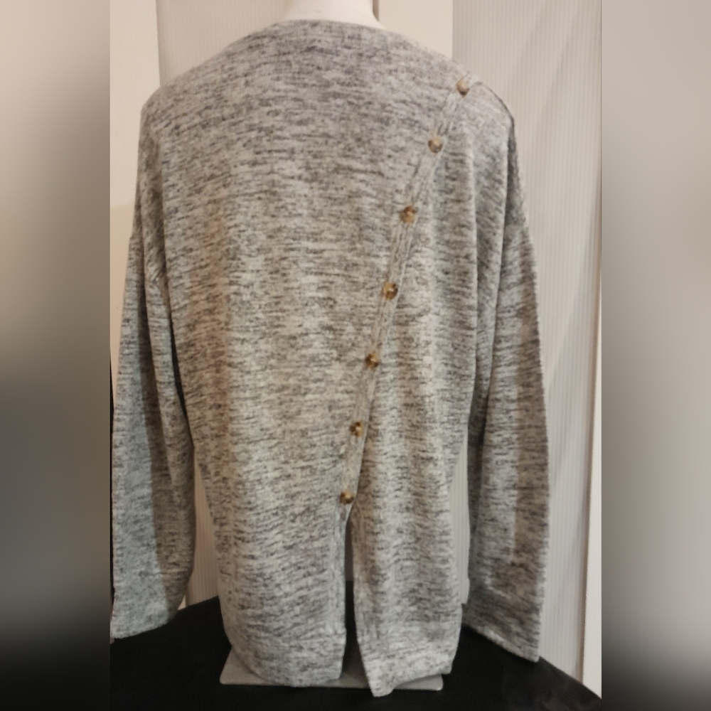 Olivia Sky - Heathered Gray V- Neck Sweater With Button Accent Back, Sz XLG